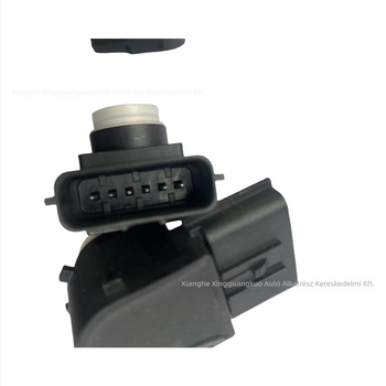 Hangos hátsó radar szenzor, 4 szenzorok, 12V, modell 95720-F2000, automatikus észlelés hangjelzéssel