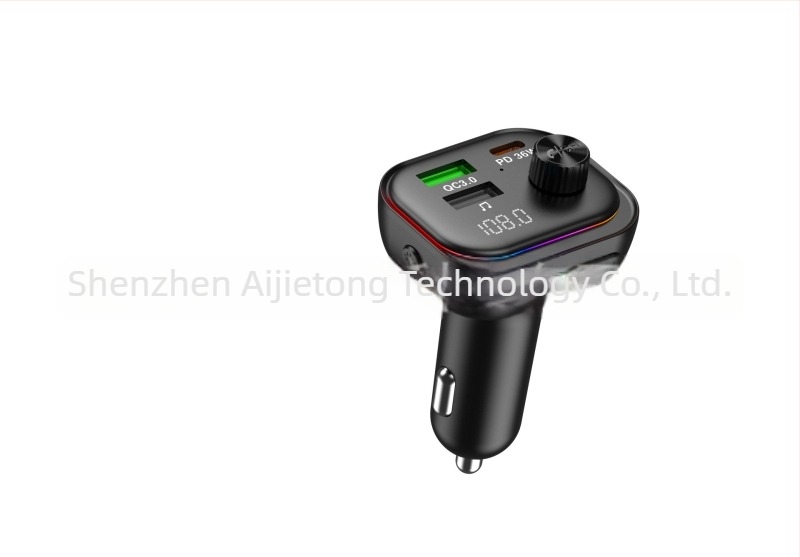 Autós Bluetooth MP3 lejátszó FM átjátszóval és PD 30W QC3.0 gyors töltéssel (Modell T92, Márka Agetunr, 12-24V, QC+PD interfész)