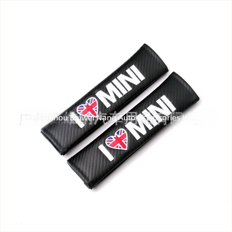 Autó biztonsági öv vállpárna Union Jack mintával és karbonszál textúrával, logóval testreszabható