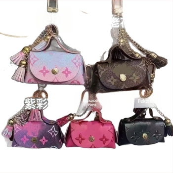 PU bőr mini pénztárca fülhallgató tartóval és kulcs-kártya rekesszel — betűk mintázat, uniszex, új nemzeti trend, 2025 tavasz