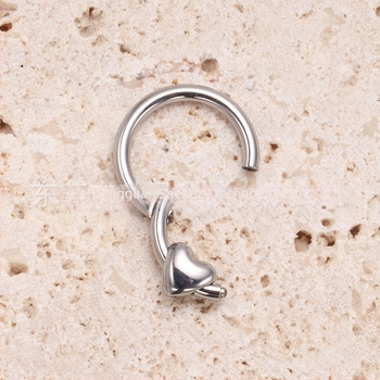 Szív alakú titánium-ötvözet orrgyűrű, anodizált, uniszex, piercinghez