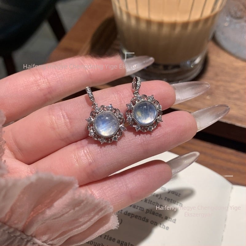 925-ös ezüst nyaklánc jáde betéttel, kör alakú