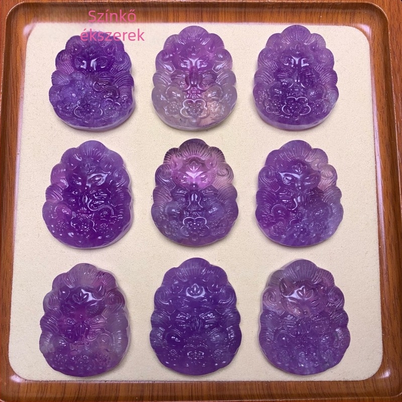 Ametiszt róka medál, gravírozott, eredeti dizájn, nyár 2025 megjelenés