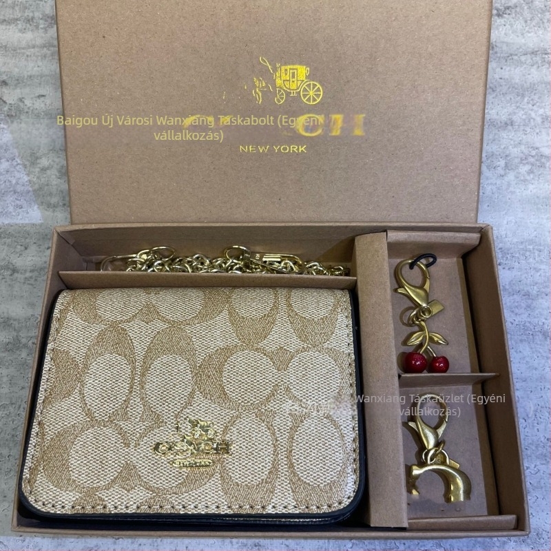 Cross-Border kis PU anyagú clutch – vízszintes négyszögletes forma, nyitott felső, belső dokumentumrekesz, bőr belsővel