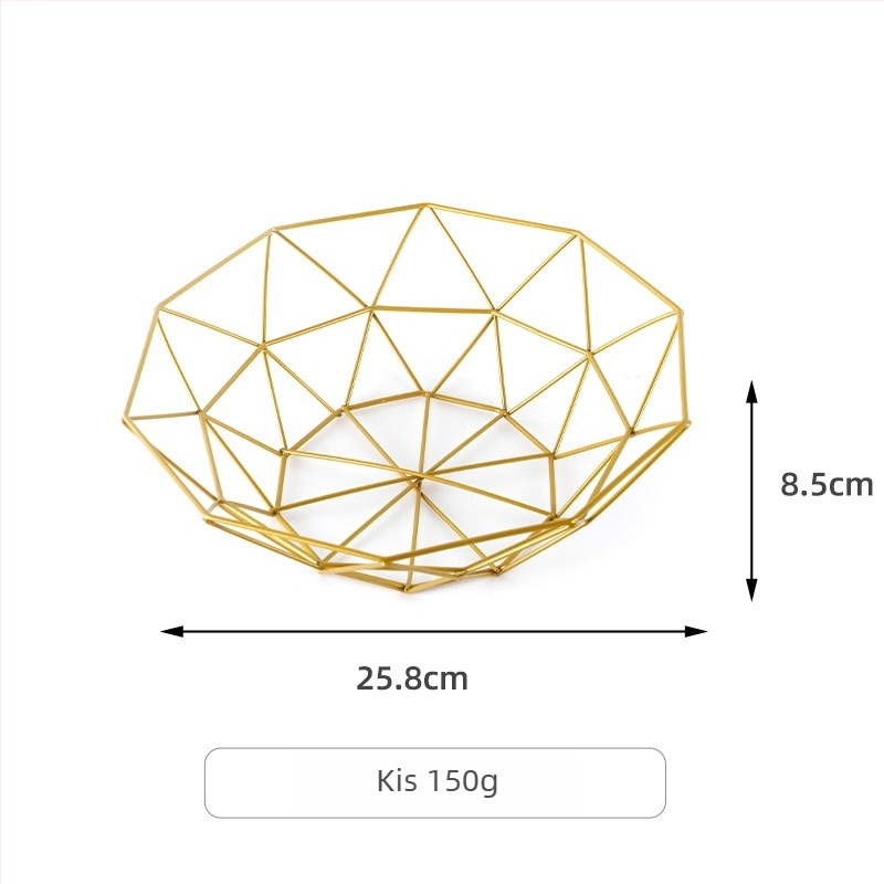 Vasból készült szabálytalan alakú gyümölcskosár konyhához és nappaliba, vízelvezető és tároló funkció, világos luxus retro stílus