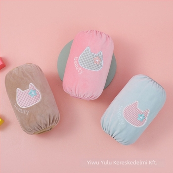 Gyerekeknek készült ruhára való ujjvédők – karikatúra mintával, meleg és szennyeződés elleni, velúr anyag, hímzett