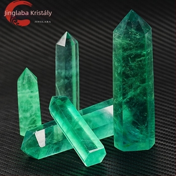 Hexagonális fluorit kristály energiaszobor – egypontos csúccsal, kézzel polírozott díszítő ásvány