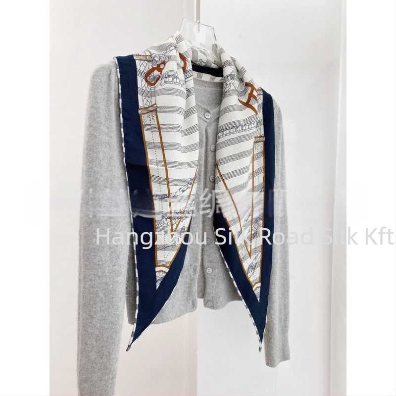 Selyemgyapjú sál rombuszos mintával, kétoldalas, téli szezonra - márka Silk store/Silk road