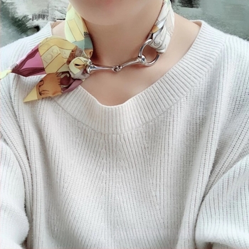 Fém sálkapocs négyzetes sálhoz – francia retro stílus, selyemsálakhoz | Márka SIGISHIR/sigixuan