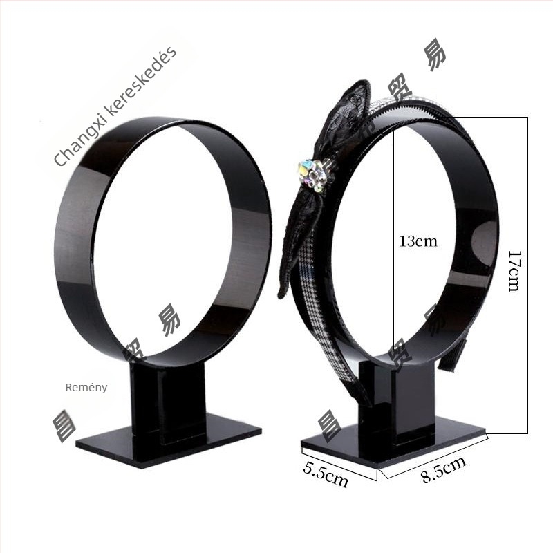 Hajcsat és fejkendő kiállító polc – selyemfonal, rajzfilmszerű stílus, 2025 tavasza