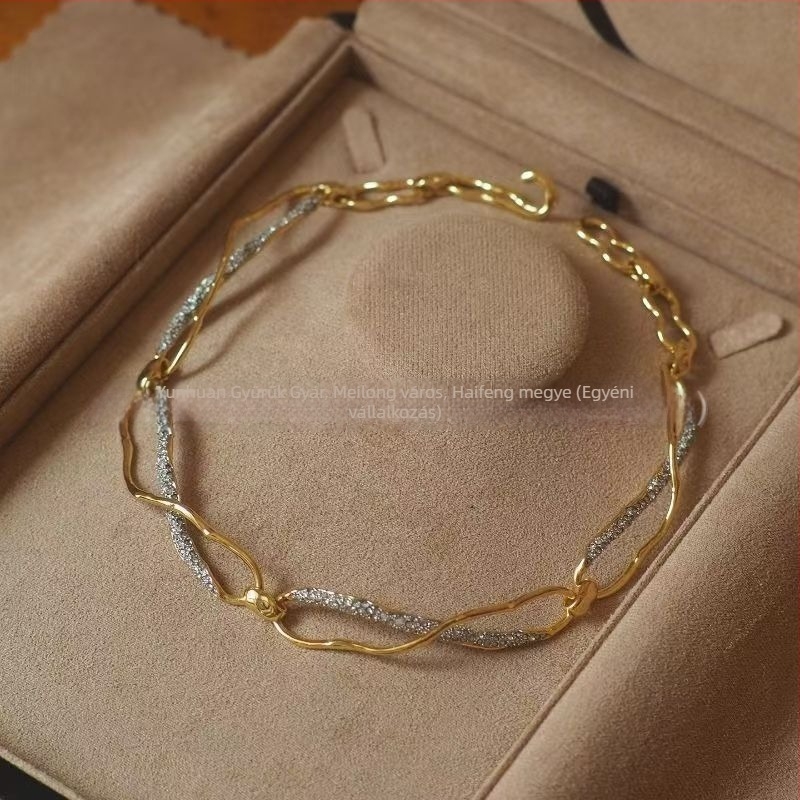 Fém nyaklánc U-alakú geometriai formával, kézzel készült lánccal, INS stílus, nyár 2025 kiadás (Anyag: fém; Forma: U-alakú geometria; Lánc: kézzel készült; Stílus: INS; Év/szezon: Nyár 2025)