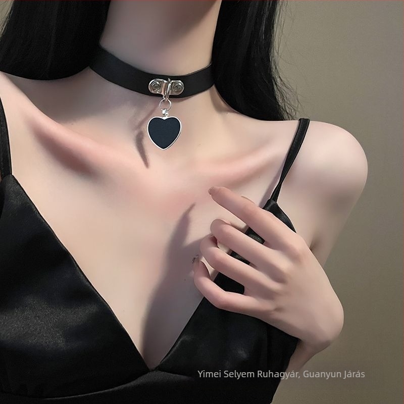 Szív alakú gallér vasmedállal, O-lánccal, friss és édes stílus – pároknak