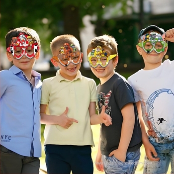 Papírszemüveg Paw Patrol partyhoz – fotórekviziták, születésnapi dekoráció, helyszíndekoráció