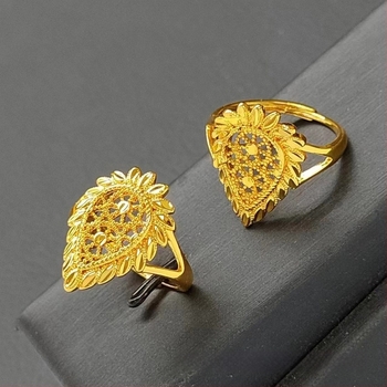 Réz gyűrű virág- és csillagmotívummal, nyitott állítható, elektroplatált bevonattal, uniszex