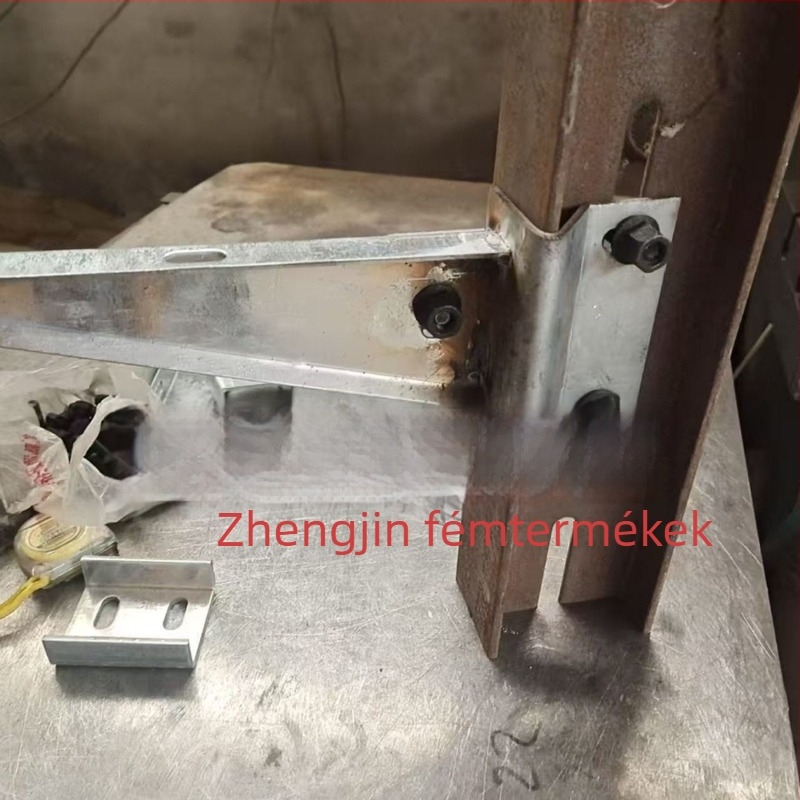 Galvanizált I-gerenda oszlophoz tartó kábelcsatorna Konzol, híd típus, modell XQJ-H-01C, ipari felhasználás, testreszabható