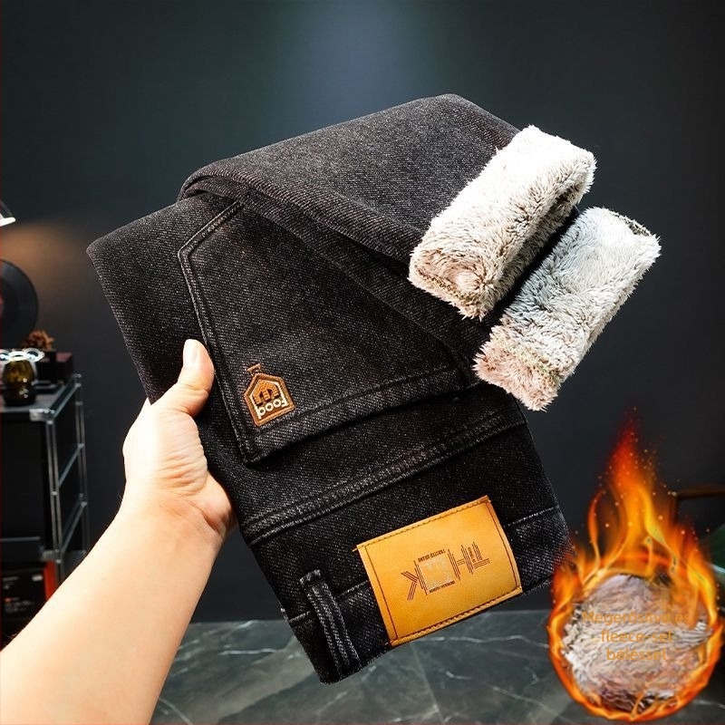 Férfi farmernadrág fleece-béléssel, egyenes szabású, középmagas derekú, cipzáras zárás