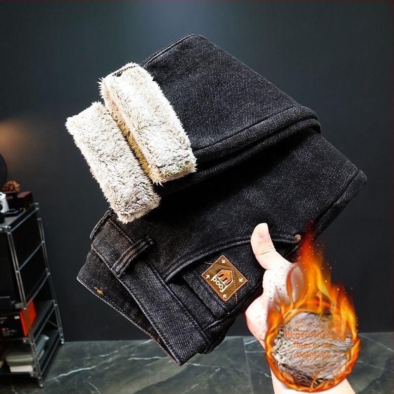 Férfi farmernadrág fleece-béléssel, egyenes szabású, középmagas derekú, cipzáras zárás