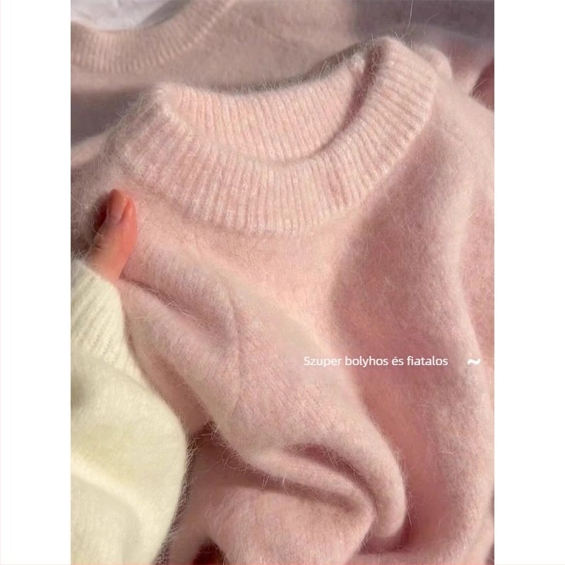 Viszkóz rostból készült pulóver, kerek nyakú, hosszú ujjú, laza szabás, tél 2025
