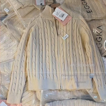 Cardigan pulóver cipzárral, magas gallér, laza szabás, hosszú ujjú — japán-koreai laza stílus