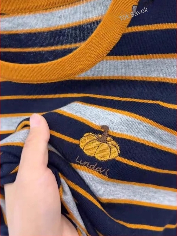 Női kötött felső hosszú ujjú, kerek nyakú, csíkos blokk mintázat, hímzés, viszkóz-spandex keverék