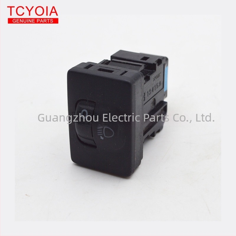 Toyota fényszóró szintbeállító kapcsoló – modell 84152-02050/60060, 134159