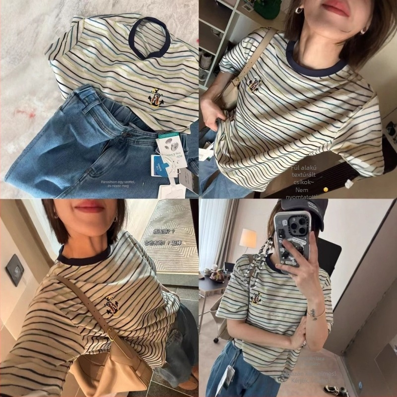 Pamut póló hímzett anime mintával, rövid ujjú, kerek nyakú, laza fazon, közepes hosszú, tavasz 2025, japán-koreai laza stílus.