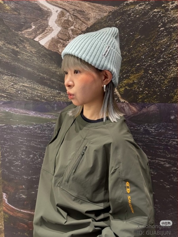 Kerek nyakú pulóver, laza szabás, hosszú ujjú, mintás nyomtatás, pamutkeverék 79,3% pamut