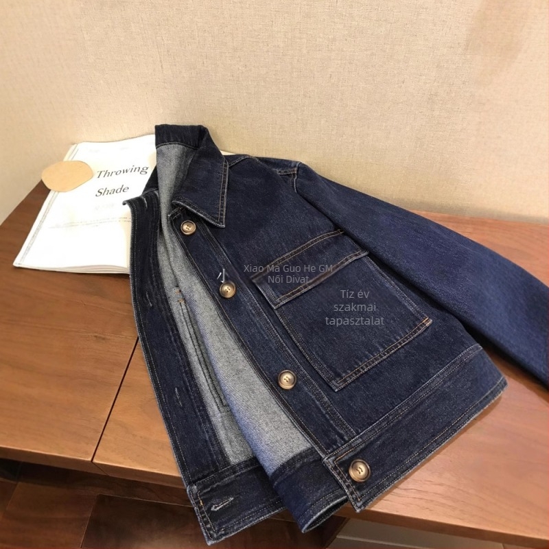 Női denim dzseki laza szabásban, gallérral, hosszú ujjak, hossz 50–65 cm
