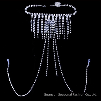 Moonlight Lover Testlánc csillogó rhinestone bojtokkal — Vas, elektroplakálás, U‑alakú geometria, kígyócsont lánc, Night Dream Lotus