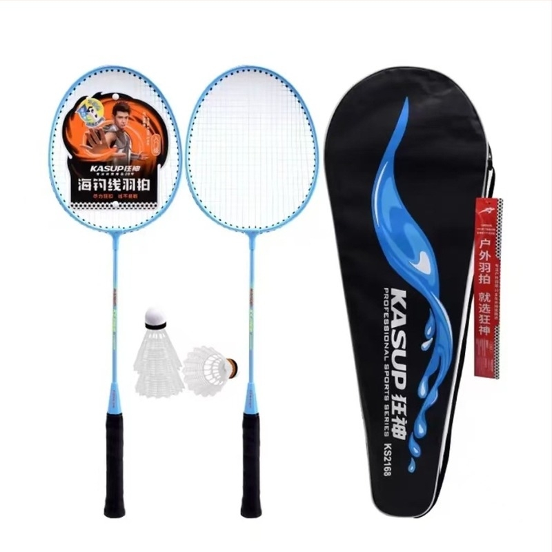 Bádminton ütő – vasötvözet váz, nylon húrok, súly 95–100 g, markolat vastagsága G-4, közvetlen ütés