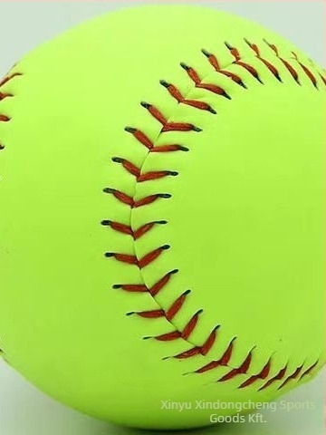 Iskolai softball edzőlabda – PVC, szilárd belső, logóval testreszabható, ideális iskolai testedzéshez.