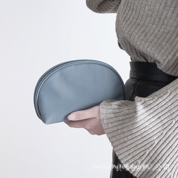 Sminktáska (héj alakú design; nylon anyag; nylon belső bélés; uniszex; városi minimalista stílus)