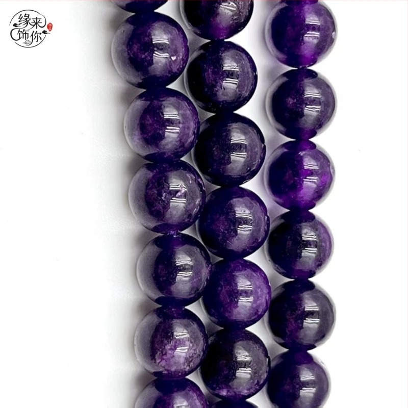 DIY ékszerekhez kvarcit gyöngyök: kerek formájú gyöngyök nyolc szem mintával, vágás és polírozás