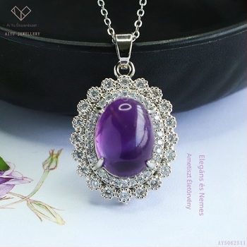 Ametiszt kristály medál, réz bevonattal, ezüsttel bevonva, oldal kövek nélkül, megfizethető lux, nyár 2025