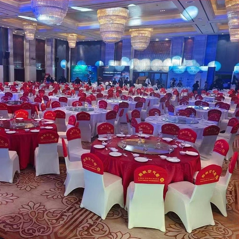 Elasztikus székhátfedő, pántok nélkül, megerősített, szállodai és esküvői felhasználásra, pillangó alakú körgyűrűs pánttal, modern minimál stílus, rajzfilm mintázat