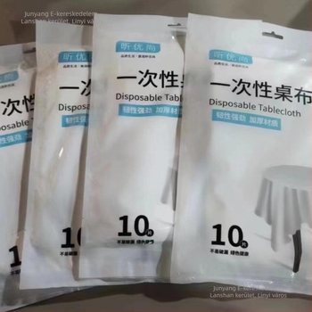 Egyszer használatos PVC asztalterítő, alkalmas kerek és négyszögletes asztalokhoz, hópehely mintázat, modern minimalista stílus