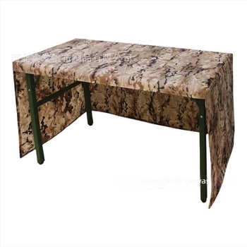 Vízálló kamuflázzal ellátott asztalterítő PVC-ből, téglalap alakú, kockás mintával