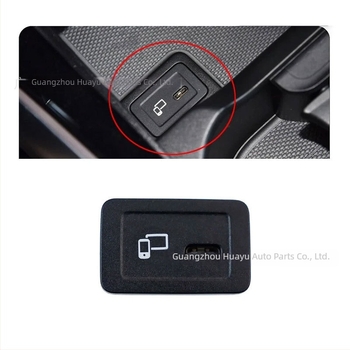 Mercedes-Benz W247/W253/W177 USB‑s vezeték nélküli CarPlay multimédiás adapter (Modellek: A2478209000, A2478203802, A2478204602; Anyag: ABS; Márka: Hy)