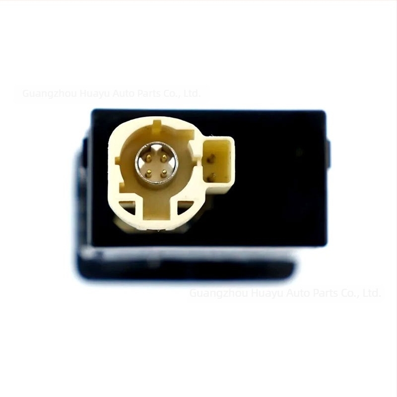 Mercedes-Benz W247/W253/W177 USB‑s vezeték nélküli CarPlay multimédiás adapter (Modellek: A2478209000, A2478203802, A2478204602; Anyag: ABS; Márka: Hy)