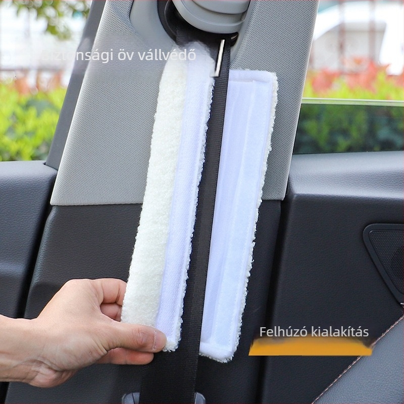 Autóöv vállvédő - Rajzfilm bárány velúr, poliészter, praktikus dizájn, súly 0.05, márka Qiao Lin