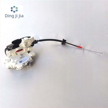 Audi A8L/A8D4 központi zárrendszer — anyag: ötvözet; modell: 4H0 839 015 C; feszültség: 12V; típus: központi zár