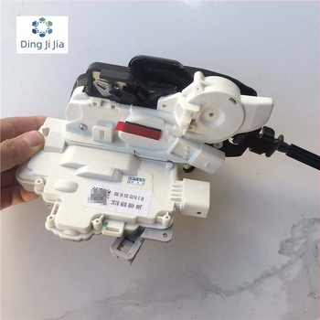 Audi A8L/A8D4 központi zárrendszer — anyag: ötvözet; modell: 4H0 839 015 C; feszültség: 12V; típus: központi zár