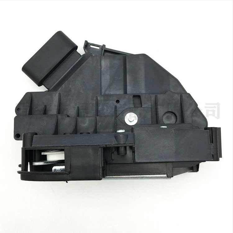 Ford Fiesta hátsó bal oldali központi ajtózár, 4-pontos, AE8Z5426413A BE8Z5426413B