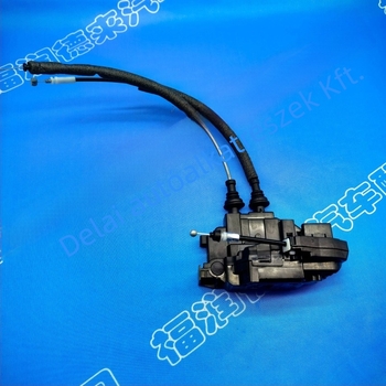 Jobb első ajtó központi záróaktuátor – modell 81320-2H030 / 813202H030, Hyundai Modern 08 Yuedong, acél, Furundelai