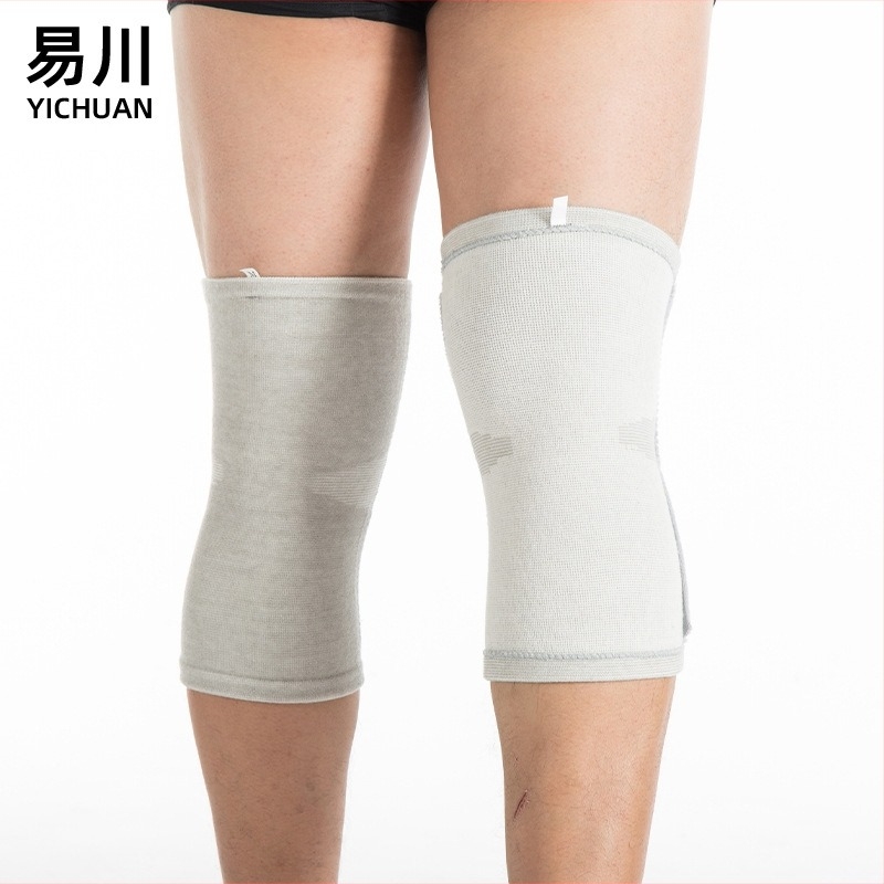 Őszi–téli meleg térdvédő fleece béléssel, négyirányú elasztikussággal, vastagabb a hideg elleni védelemért és a nedvesség elvezetéséért, sport- és fitnesz térdvédő
