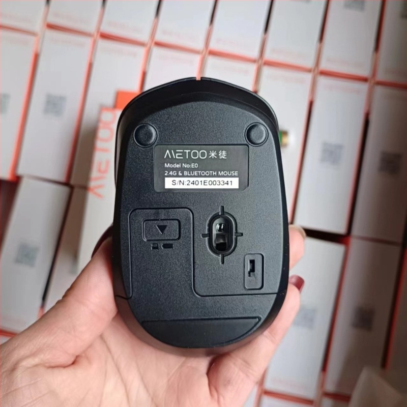 Optikai vezeték nélküli egér, 1200dpi, 3 gomb, USB 2.4G vevő, AA elem mellékelve