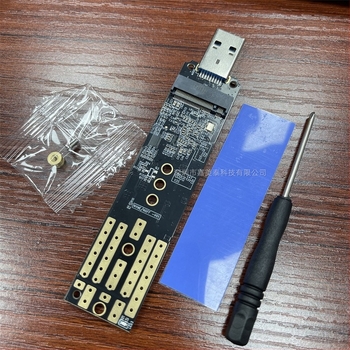 M.2 NVMe/SATA külső tok USB 3.1, 10 Gbps, támogatás 4 TB-ig, MCA669 modell