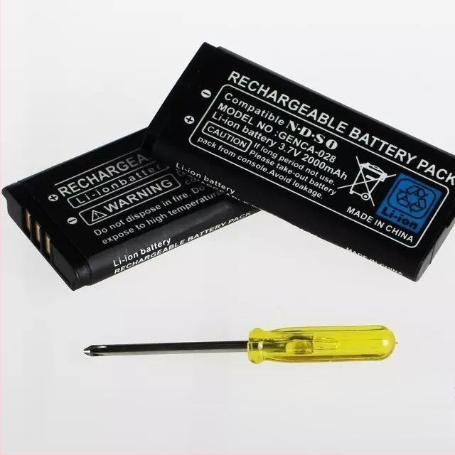 NDSi játékkonzol akkumulátor TWL-003, beépített csatlakozás, ABS anyag, 35 g, lítium-ion akkumulátor