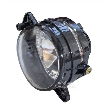 VW Polo, Skoda Maxway és T5-höz való első ködfényszóró – ABS, 12V, 55W, alkatrész számok 7H0941699/7H0941700