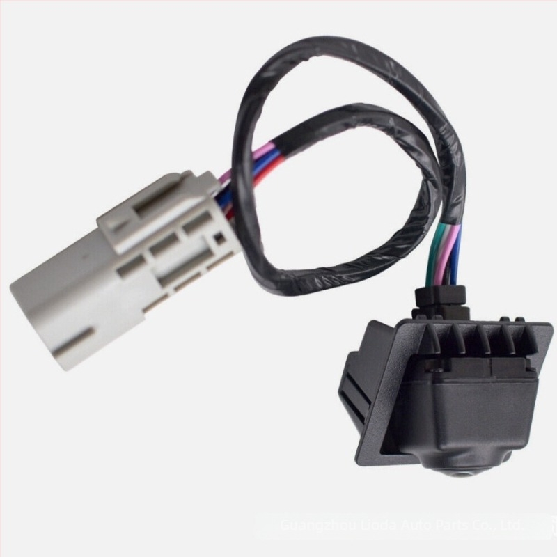 Cadillac tolató kamera 23205689 95407397 - 12V, 170°, felbontás 480x600, teljesítmény 6W, műanyag ház